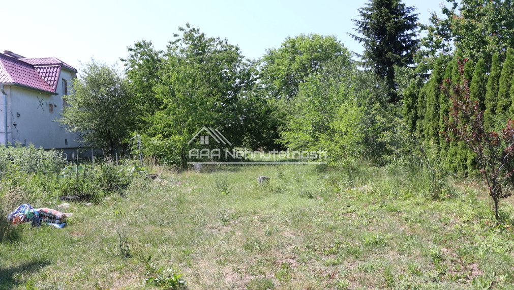 Na predaj pozemok v obci Stanča
