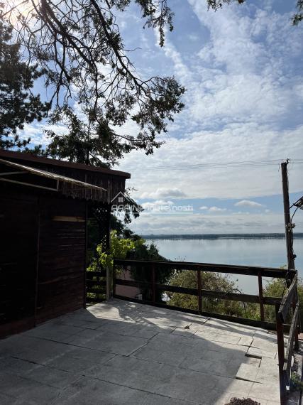 Na predaj chata s výhľadom na Zemplínsku šíravu