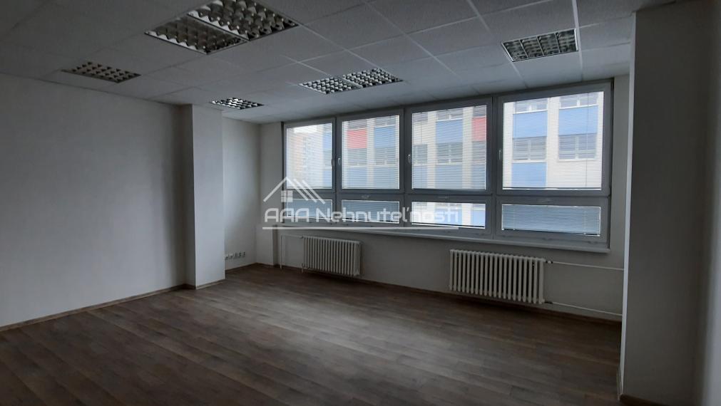 Na prenájom reprezentatívna kancelária v centre Košíc