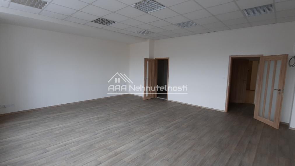 Na prenájom reprezentatívna kancelária v centre Košíc