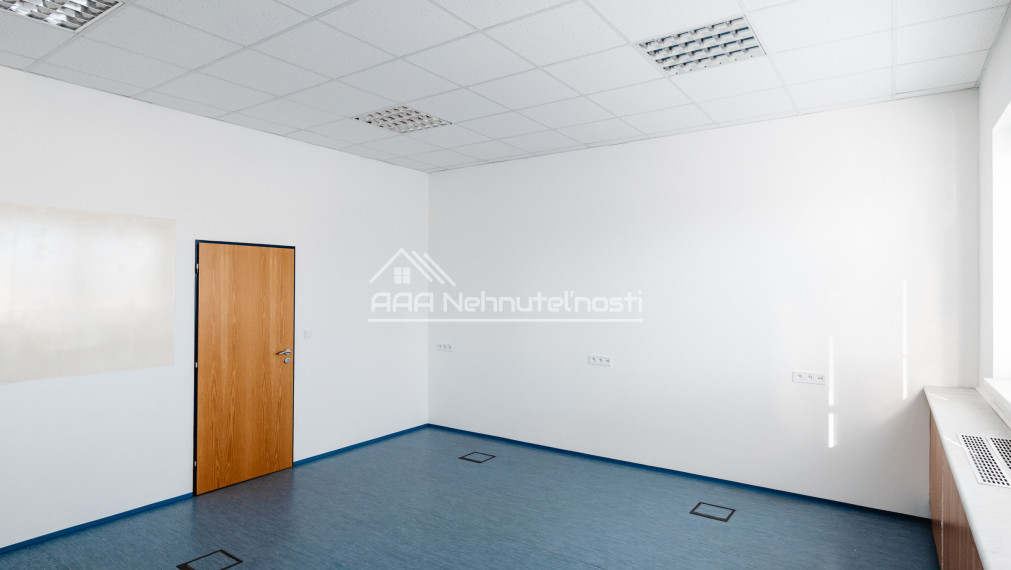 Na prenájom 4 kancelárske priestory v súkromnom areáli