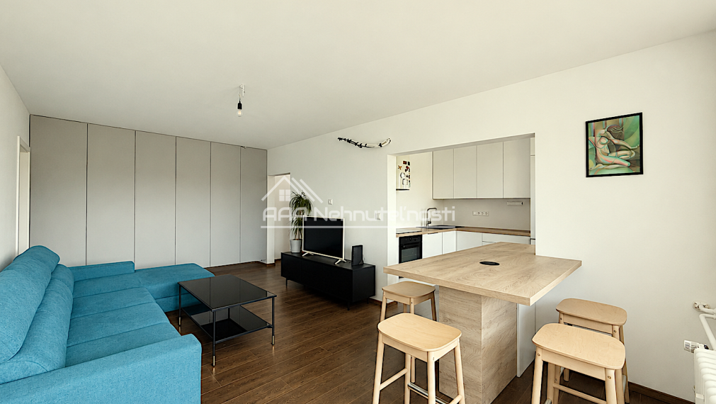 Kompletne zrekonštruovaný 3i. byt s krásnym výhľadom, BA-Dúbravka, Bagarova ul., 77 m2