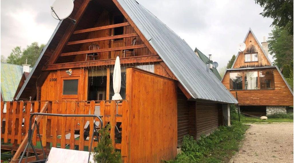 Ponúkame na predaj Chatu v Štôle