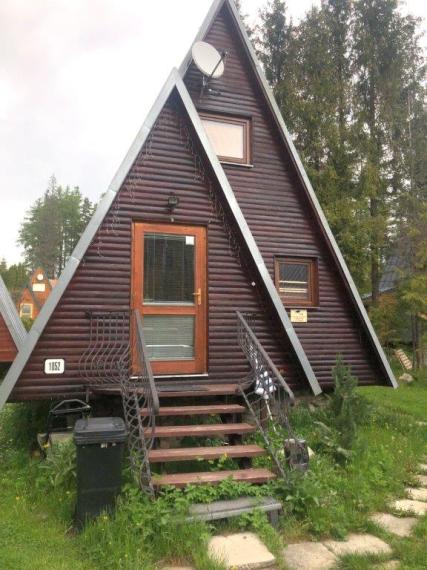 Ponúkame na predaj chatu v Štôle