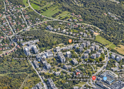 RODINNÝ DOM O ROZLOHE 550 m2 S VNÚTORNÝM BAZÉNOM A VEĽKOU TERASOU IBA 10 minút OD CENTRA BRATISLAVY - fotografia 15