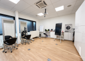 Kadernícky / beauty priestor | školiaca miestnosť | 55 m² - fotografia 8