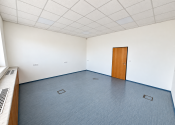 Kancelária | 26,5m2 | v súkromnom areáli, Južná Trieda - fotografia 3