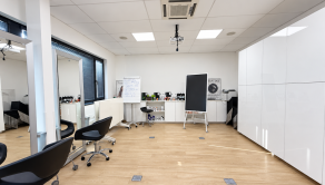 Kadernícky / beauty priestor | školiaca miestnosť | 55 m² - fotografia 7