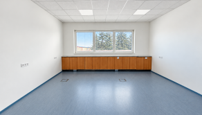 Kancelária | 26,5m2 | v súkromnom areáli, Južná Trieda - fotografia 1