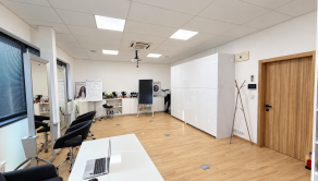 Kadernícky / beauty priestor | školiaca miestnosť | 55 m² - fotografia 6