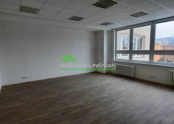 Na prenájom reprezentatívna kancelária v centre Košíc