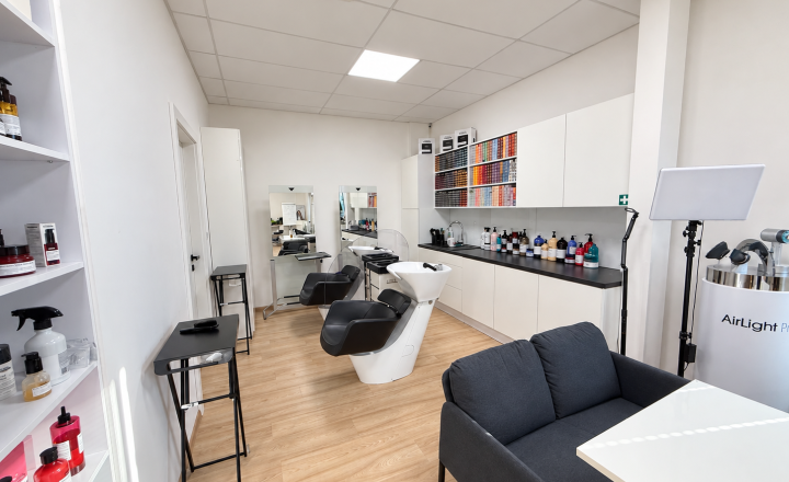 Kadernícky / beauty priestor | školiaca miestnosť | 55 m² - fotografia 9