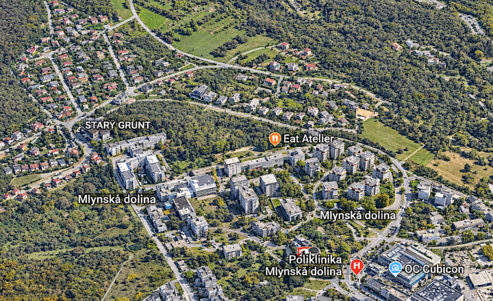 RODINNÝ DOM O ROZLOHE 550 m2 S VNÚTORNÝM BAZÉNOM A VEĽKOU TERASOU IBA 10 minút OD CENTRA BRATISLAVY - fotografia 14